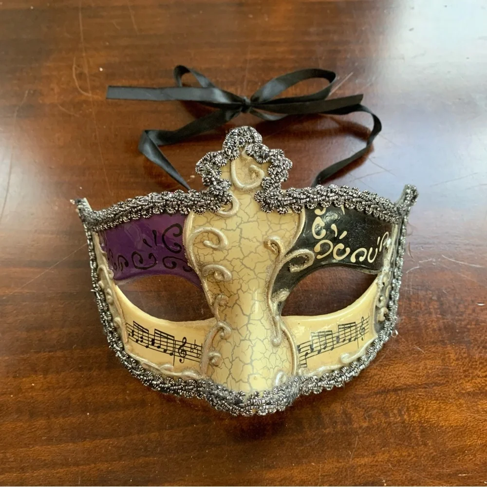 Masquerade Eye Mask Music Theme